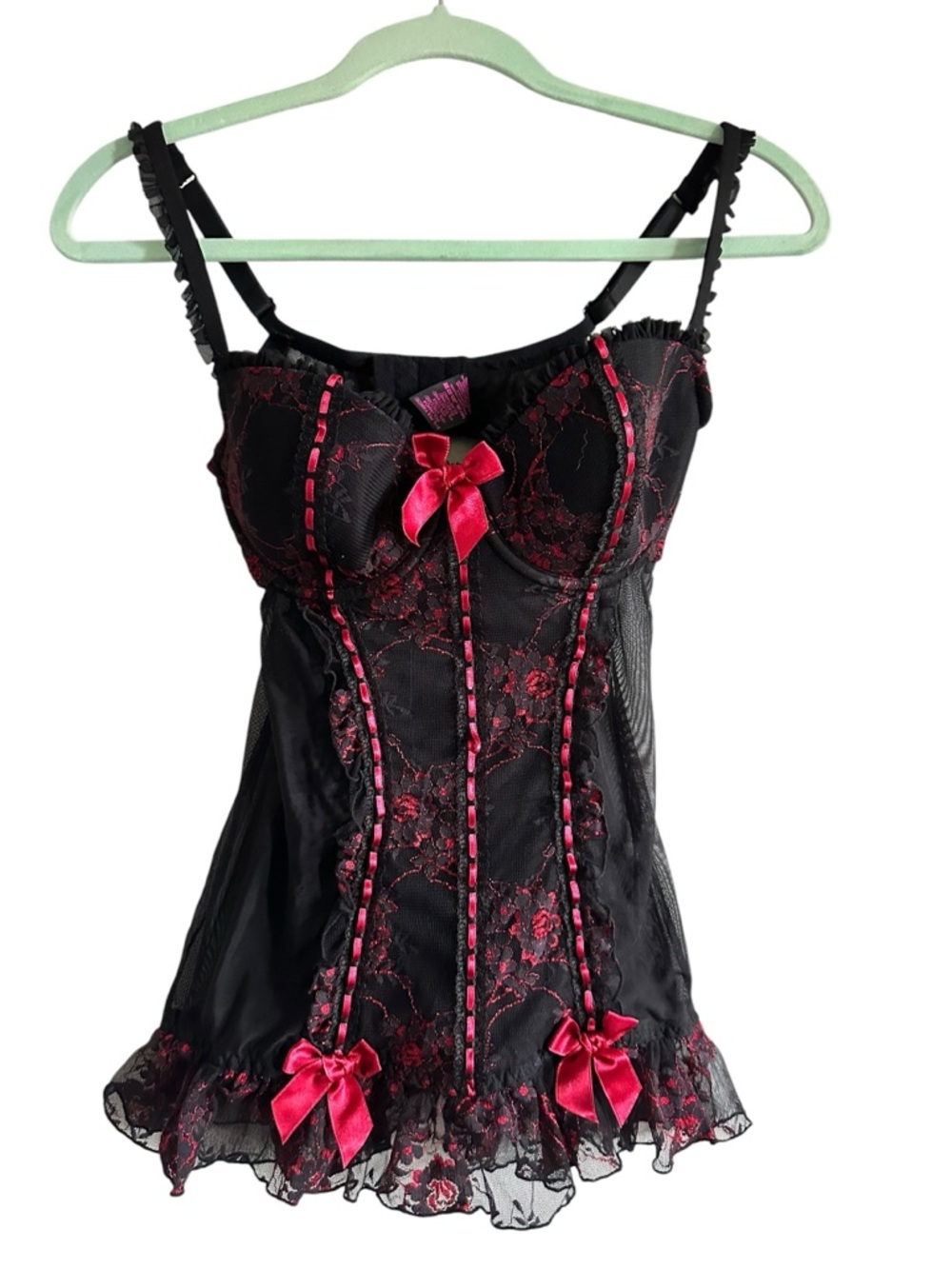 La SENZA Black Chemise with red Lace Accents and Bows Merry Widow Camisole Cami